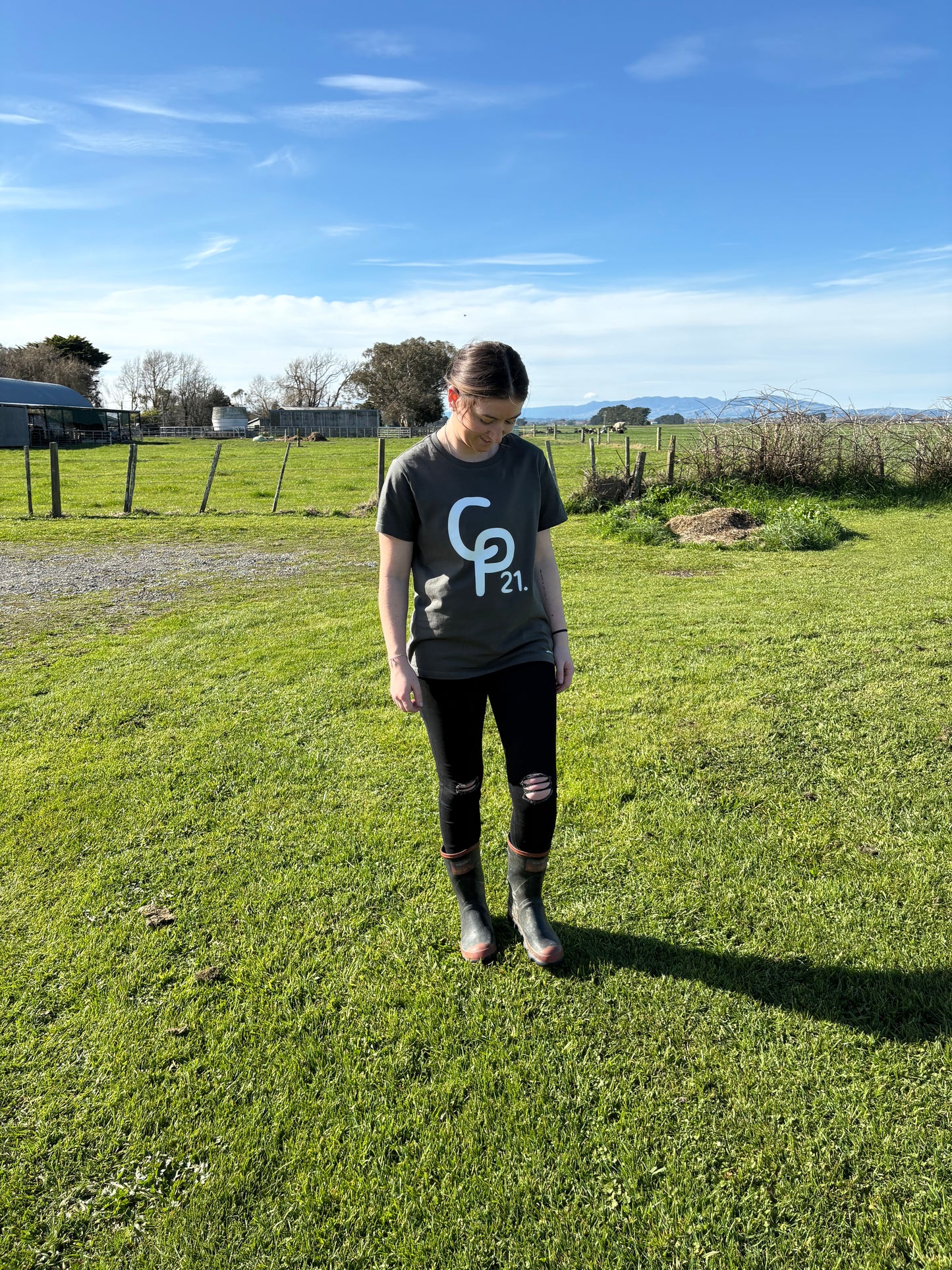 Country Phase 21. Tee