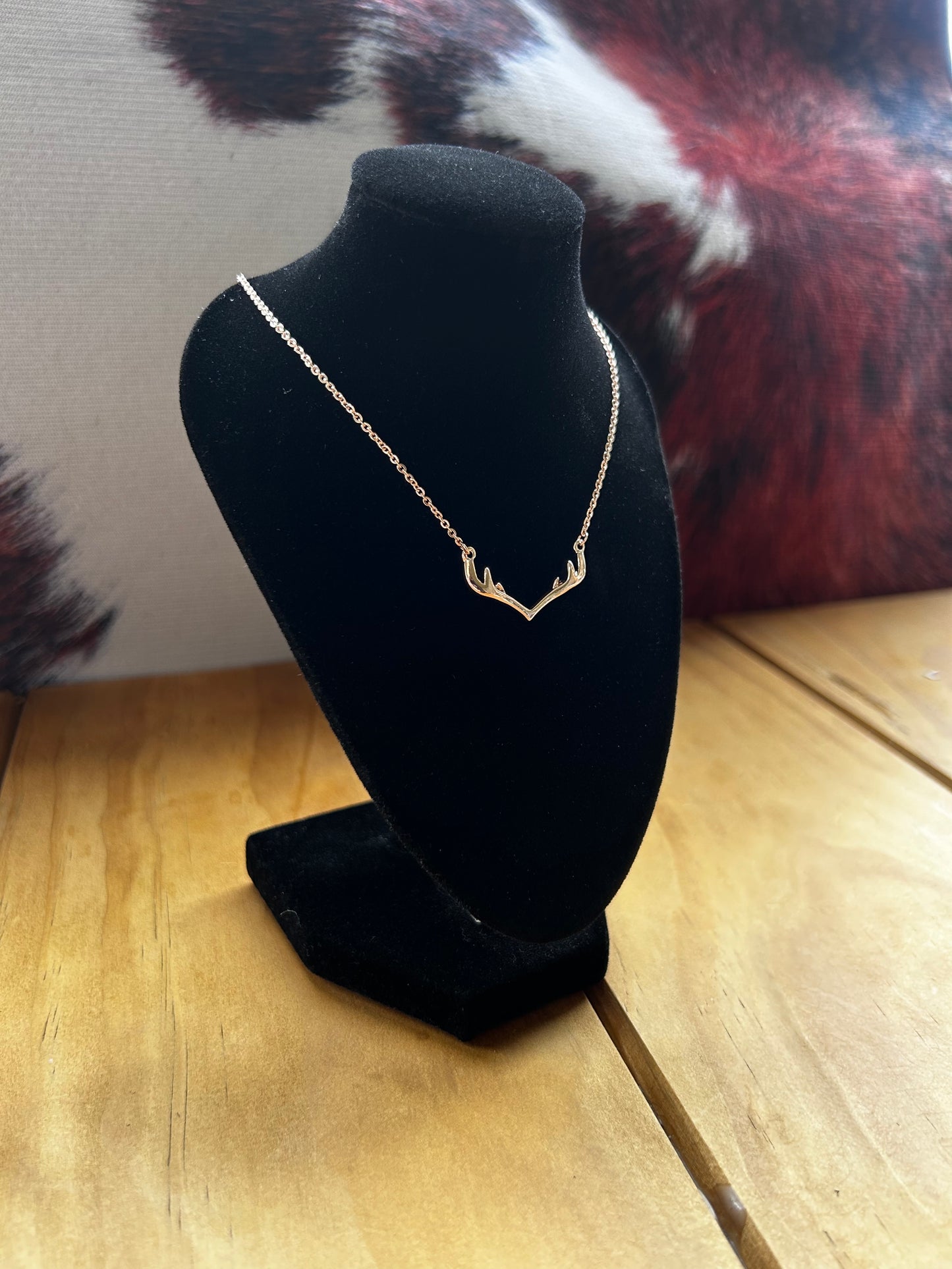 Country Phase Antler Necklace