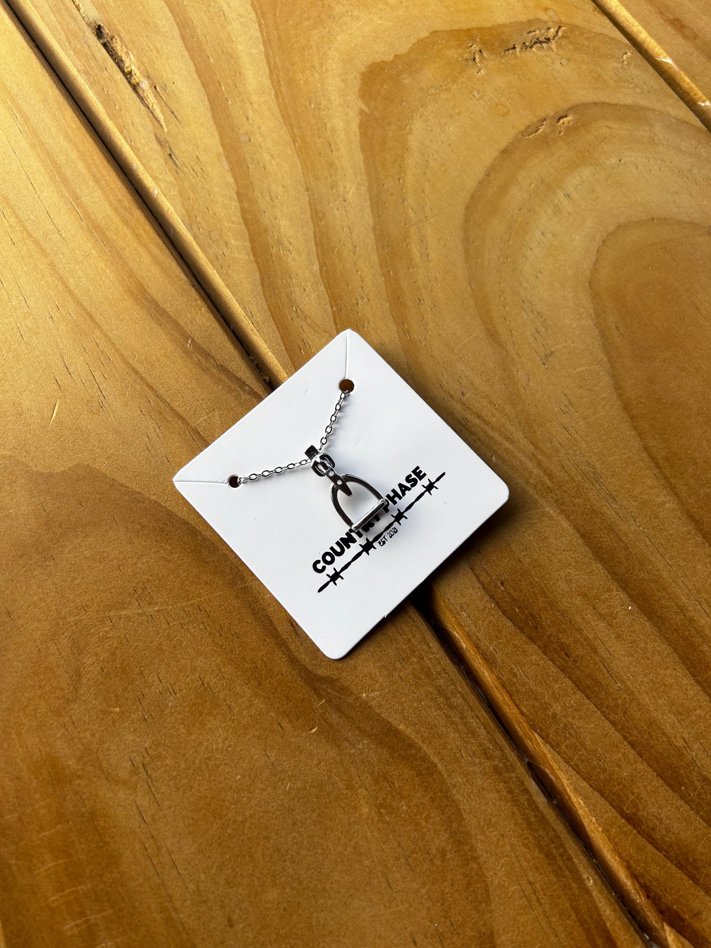 Country Phase Small Stirrup Necklace