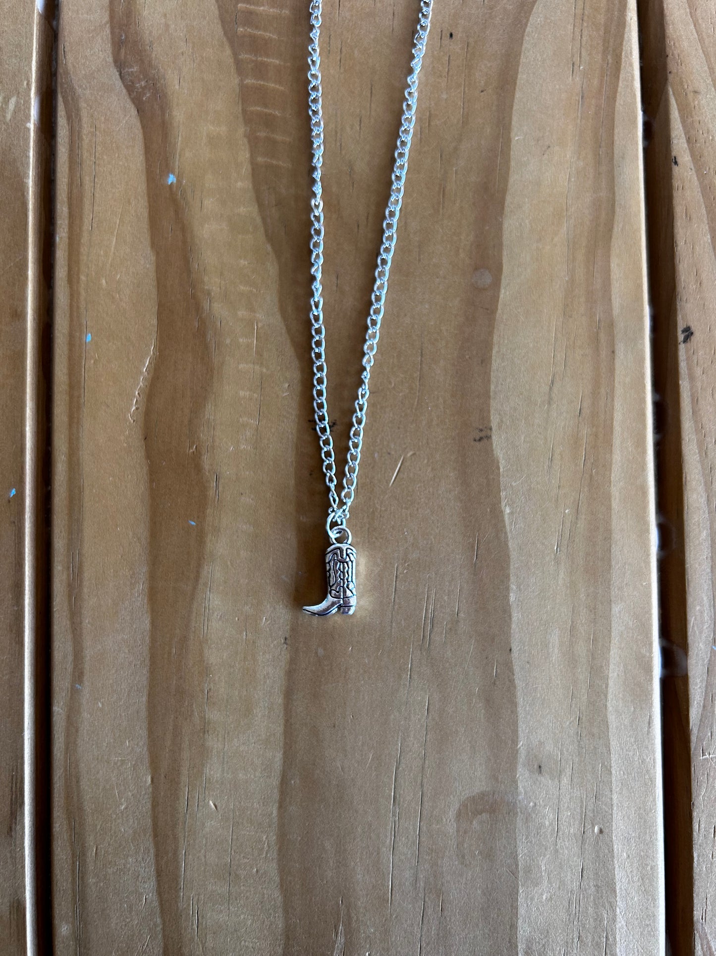 Country Phase Cowboy Boot Necklace