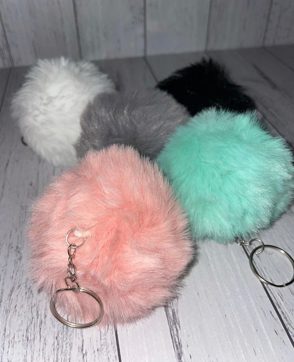 Country Phase Pompom Keyrings