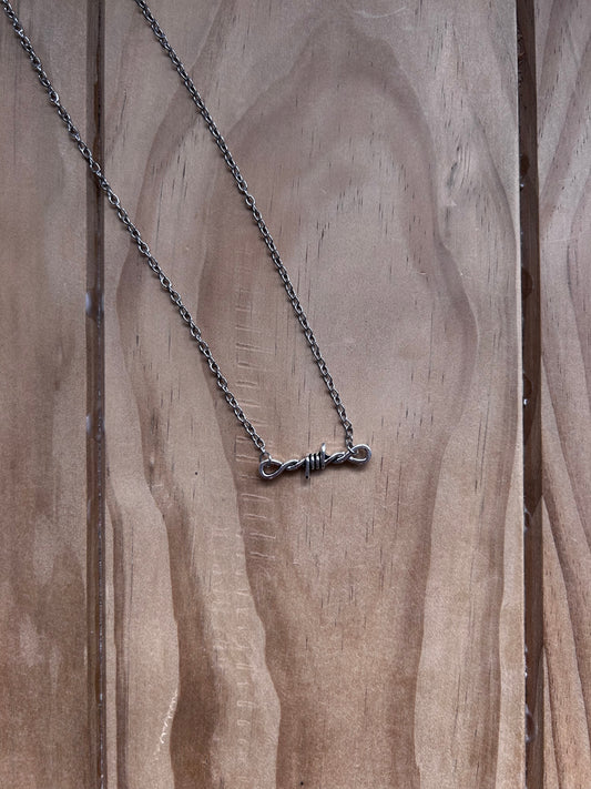 Country Phase Barbwire Necklace
