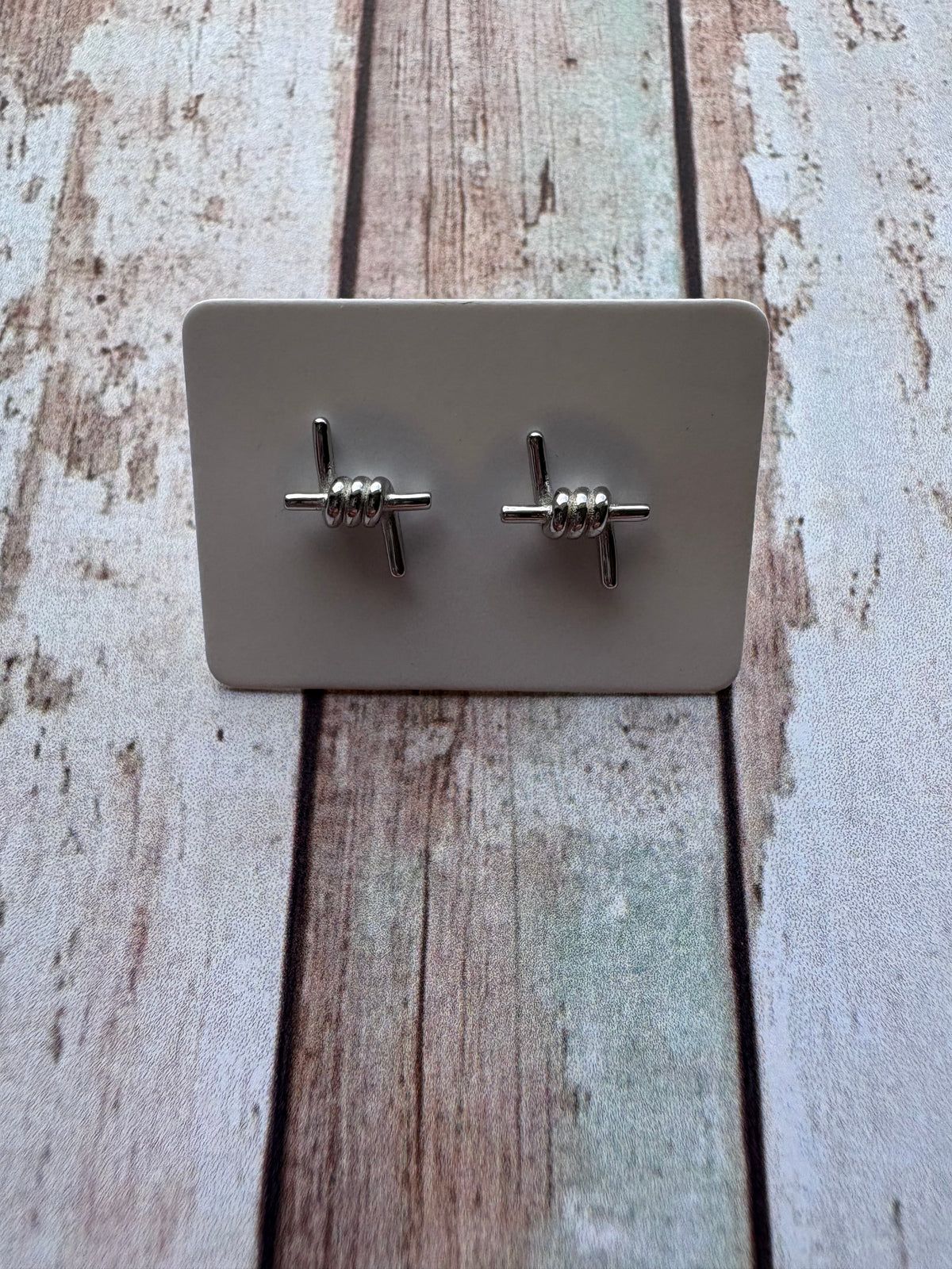 Country Phase Barbwire Earrings