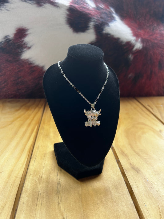 Country Phase Highland Cow Necklace