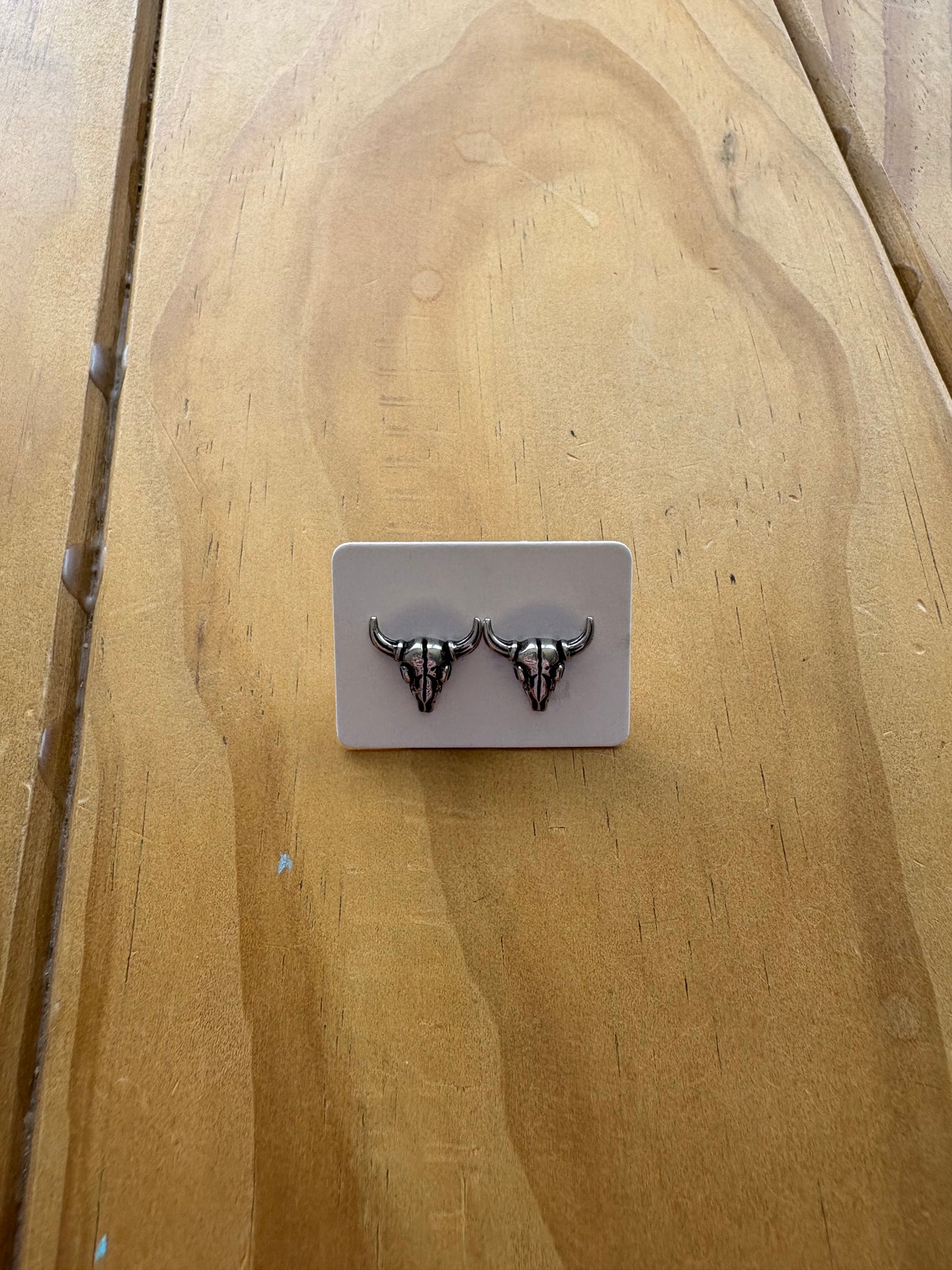Country Phase Skull Earrings