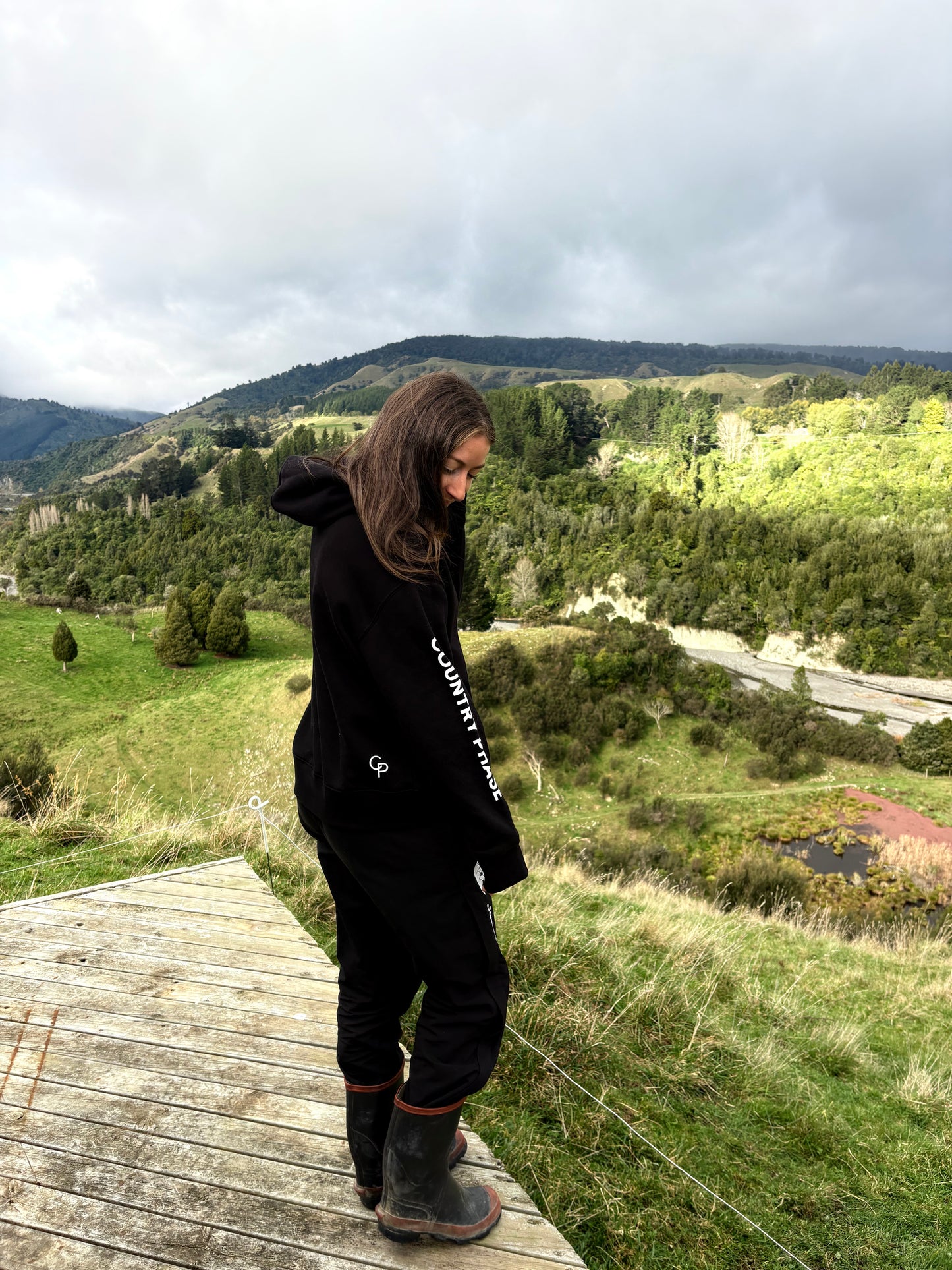 Country Phase Women’s Relaxed Basic Hoodie