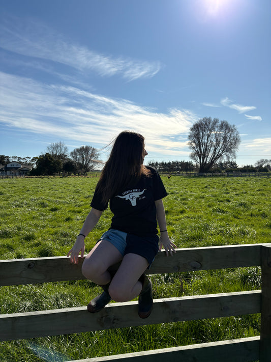 Country Phase Bull Tee