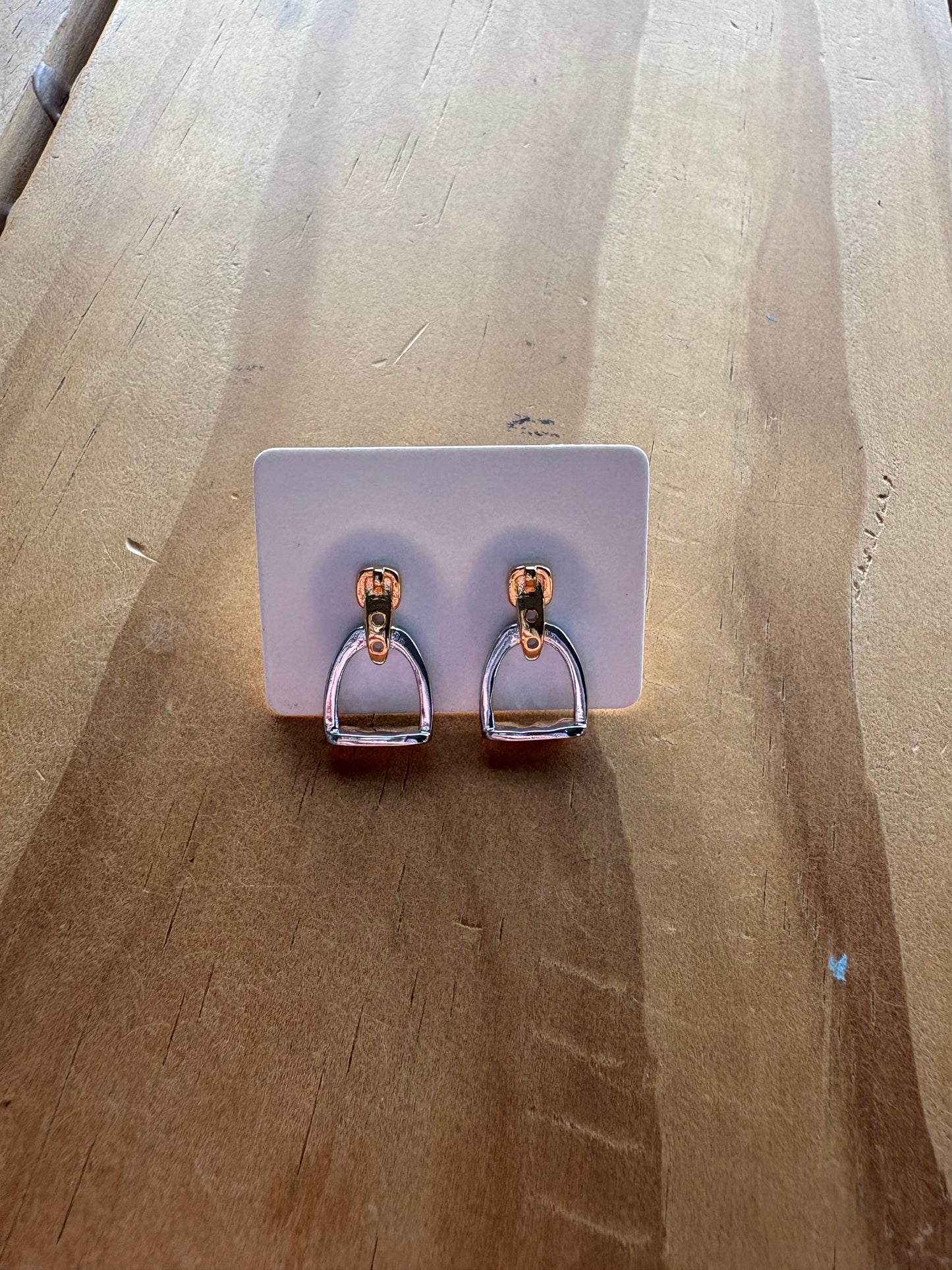 Country Phase Stirrup Earrings