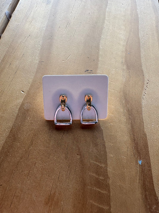 Country Phase Stirrup Earrings