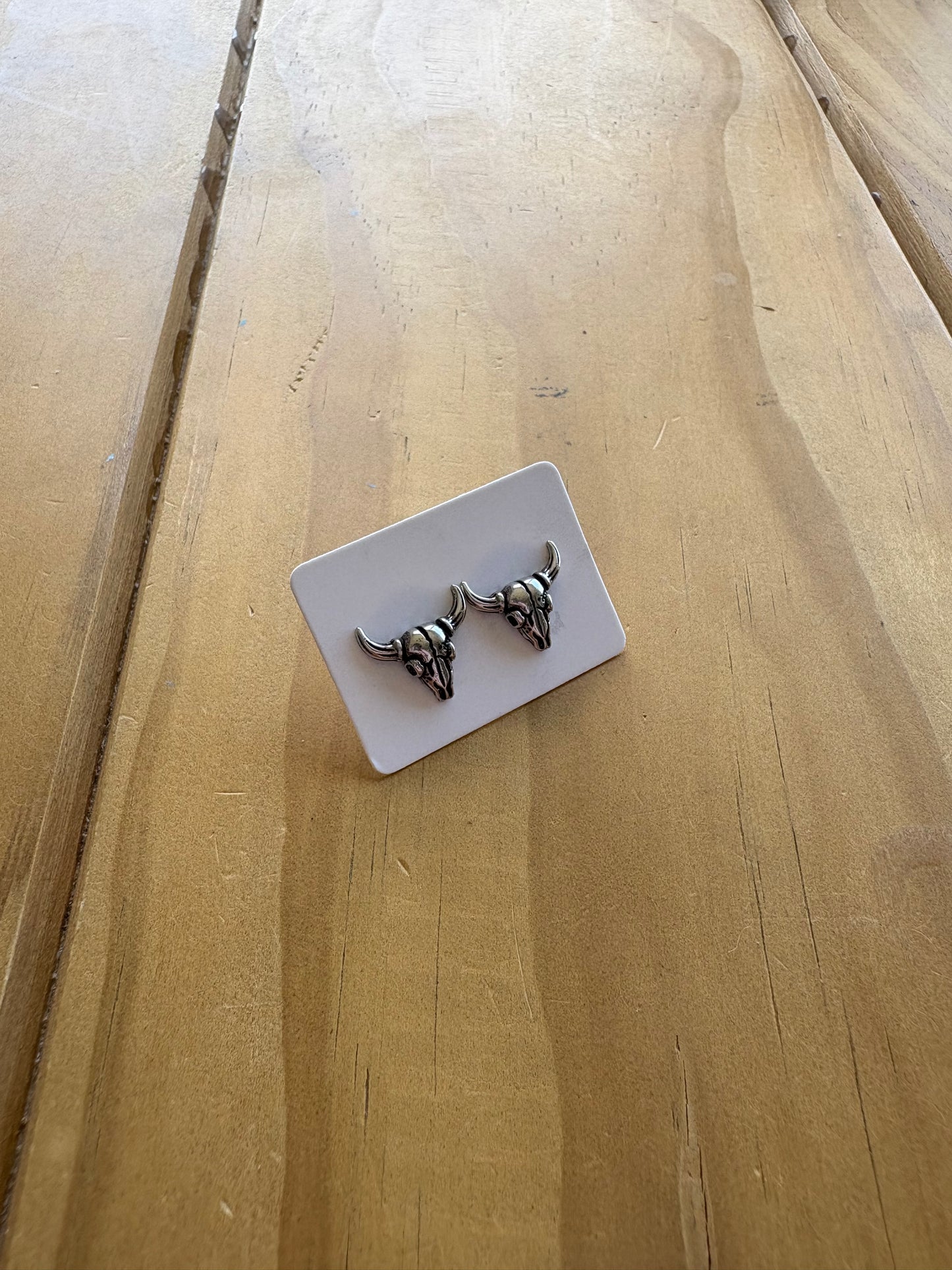 Country Phase Skull Earrings